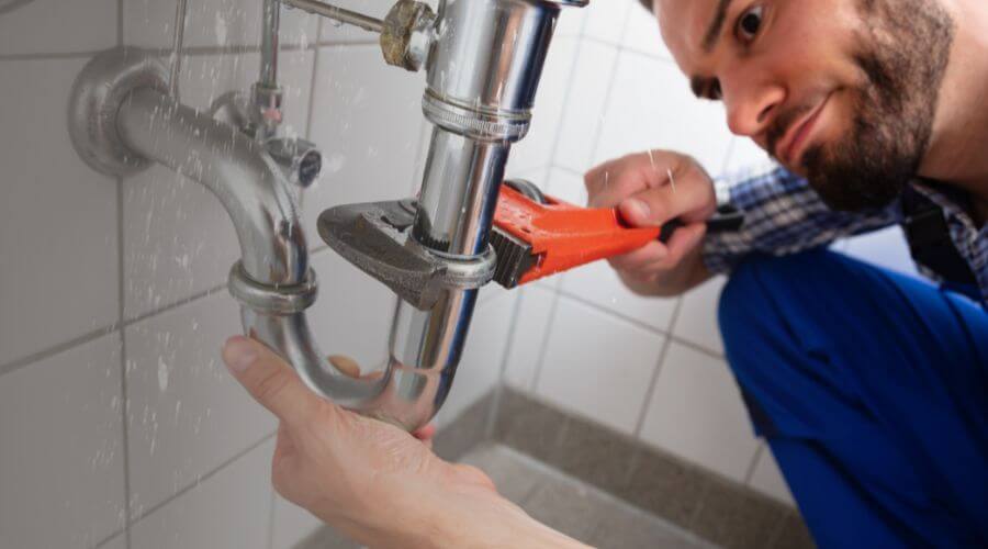 Professional emergency plumbing in Scotland, IN